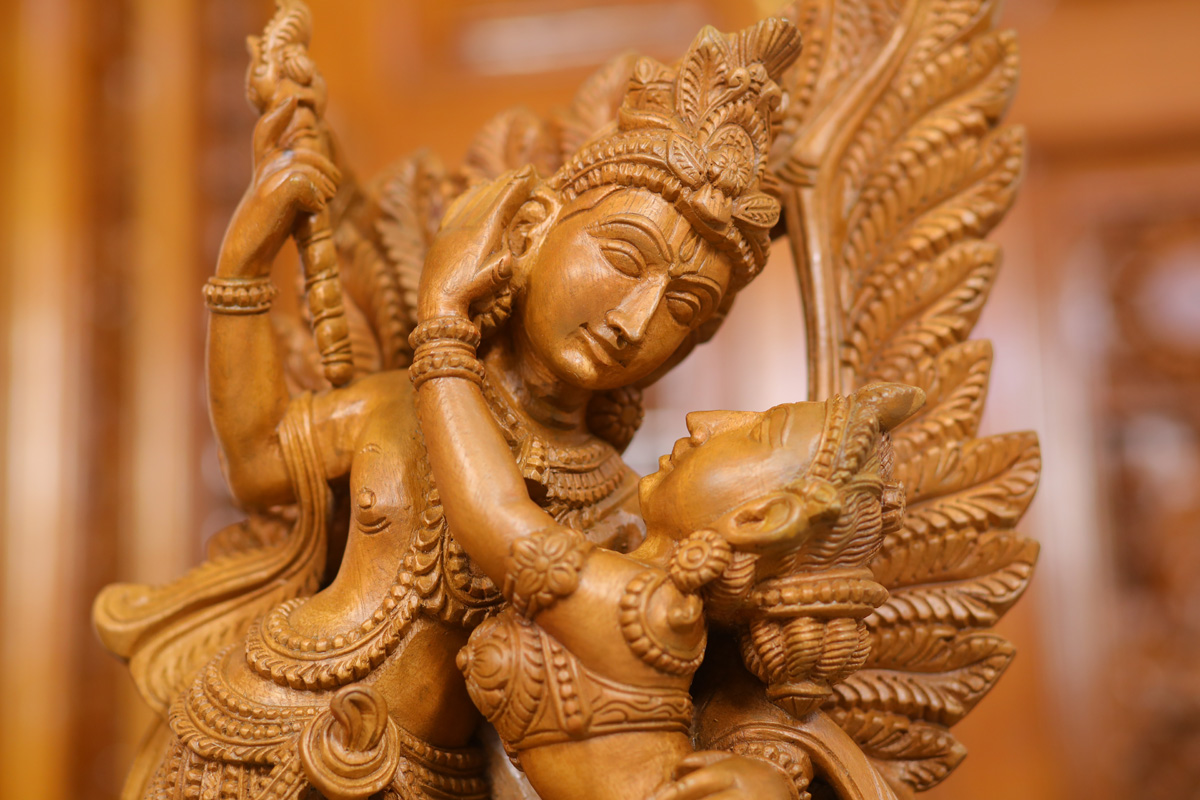 Radhe Krishna Sculpture