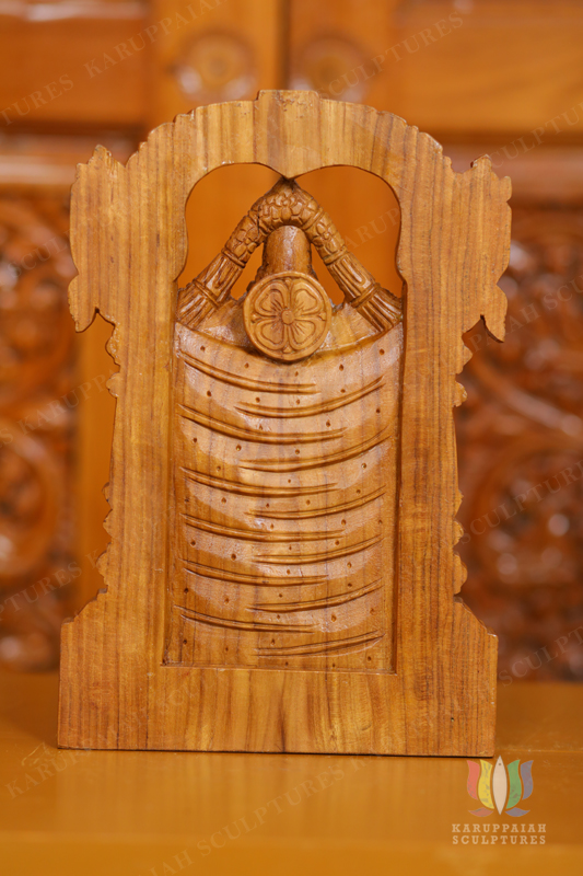 wooden venkatachalapathy statue