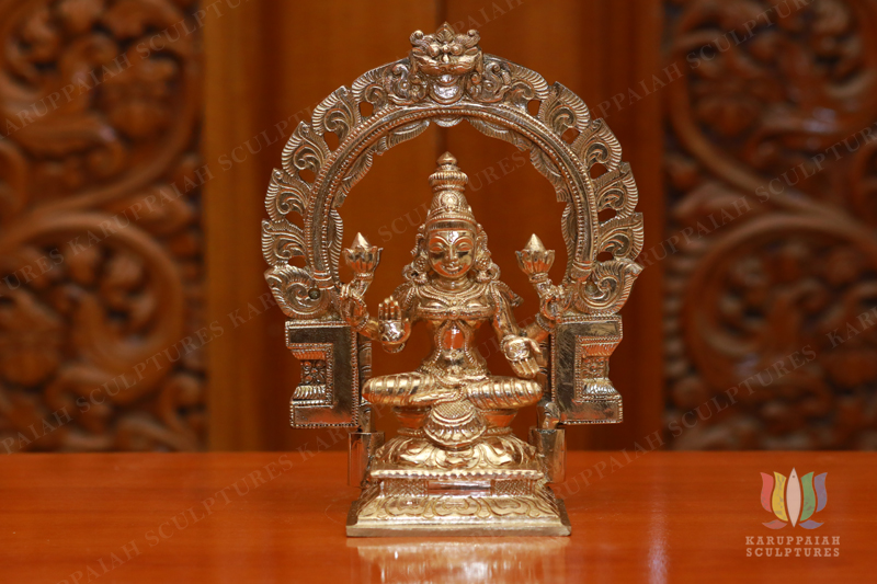 KSPM56 – Panchaloha Bronze Mahalakshmi Seated With Prabhavali 7″
