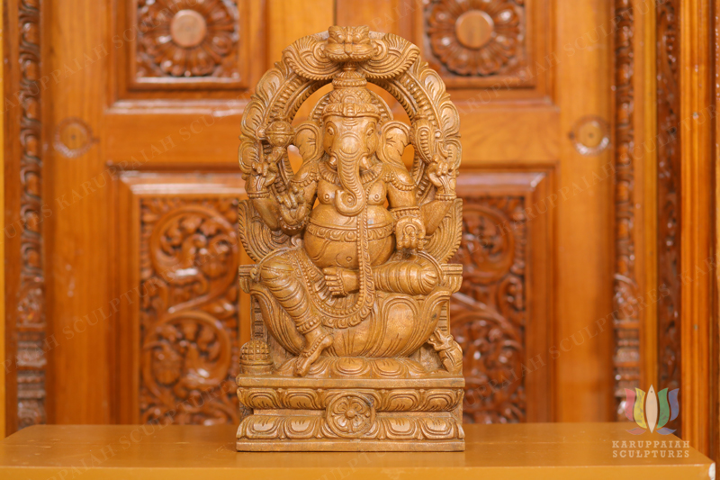KSWG18 – Wooden Ganesh Seated With Prabhavali 18″